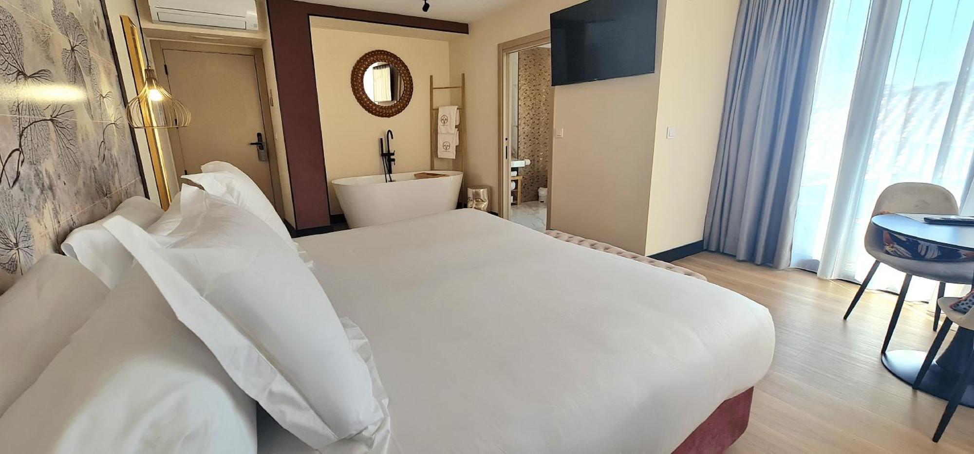 Hotel Suites Moma Centro Villanueva De La Serena Esterno foto